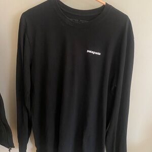 Patagonia size Large. Long sleeve